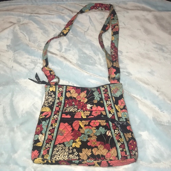 Vera Bradley “Happy Snails” Hipster - Picture 1 of 4